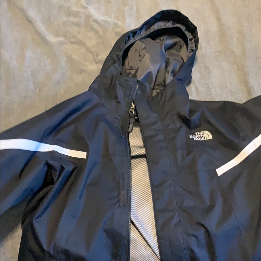 North face windbreaker